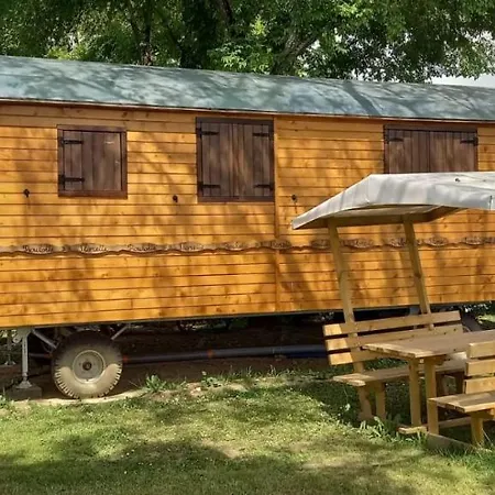 Onlycamp Du Rouergue Campingplatz Villefranche-de-Rouergue